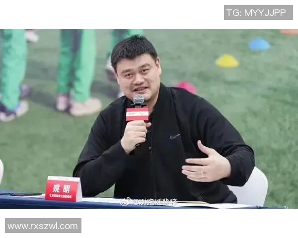 西安姚明军的篮球梦想与奋斗历程展现了新时代运动员的拼搏精神与团队合作的重要性